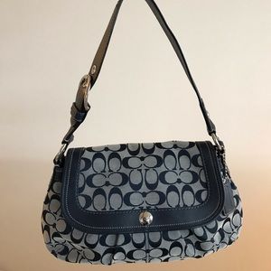 Genuine fabric signature Coach shoulder bag.